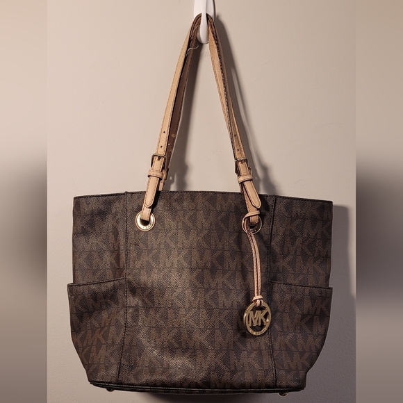 Michael Kors Handbags - C - Michael Kors Jet Set brown monogram Vegan leather handbag
